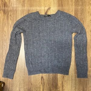 Lightweight sweater